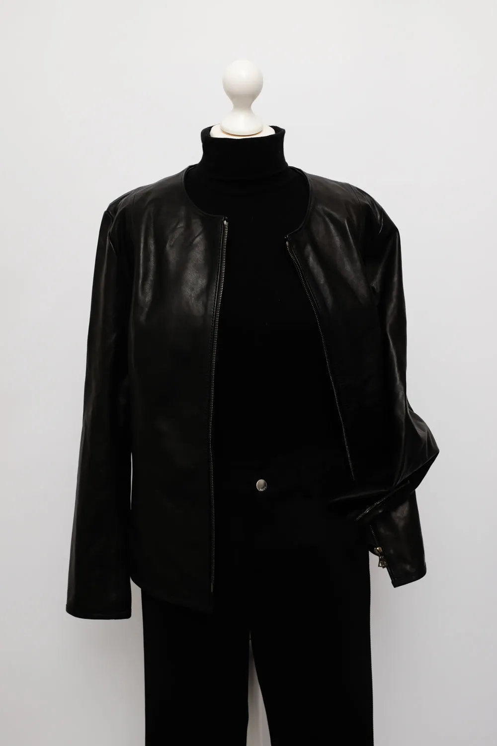 VINTAGE CLEAN BLACK LEATHER JACKET